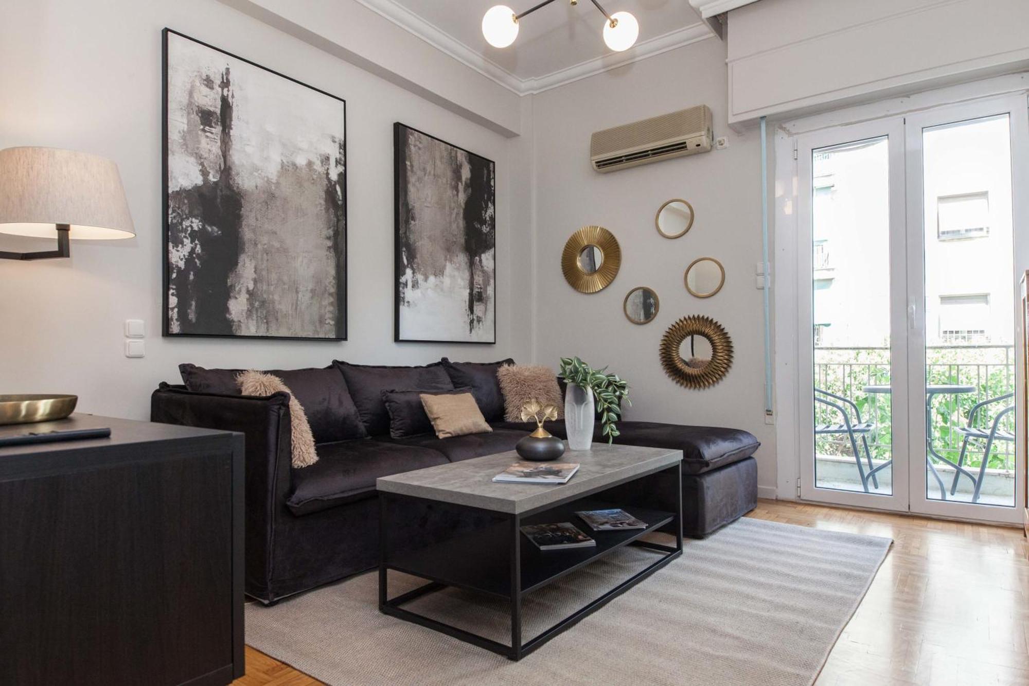 Fashionable 2 Bd In Ano Kipseli With Balcony * Athens