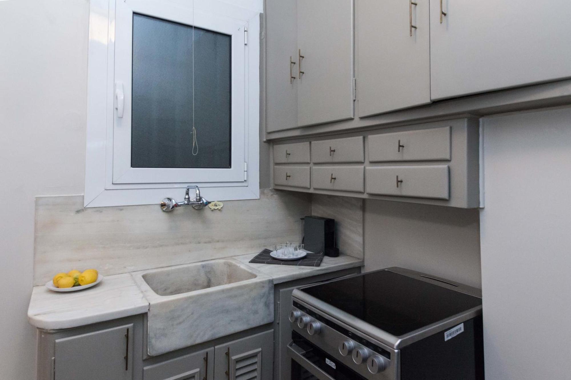 Apartment Fashionable 2 Bd In Ano Kipseli With Balcony