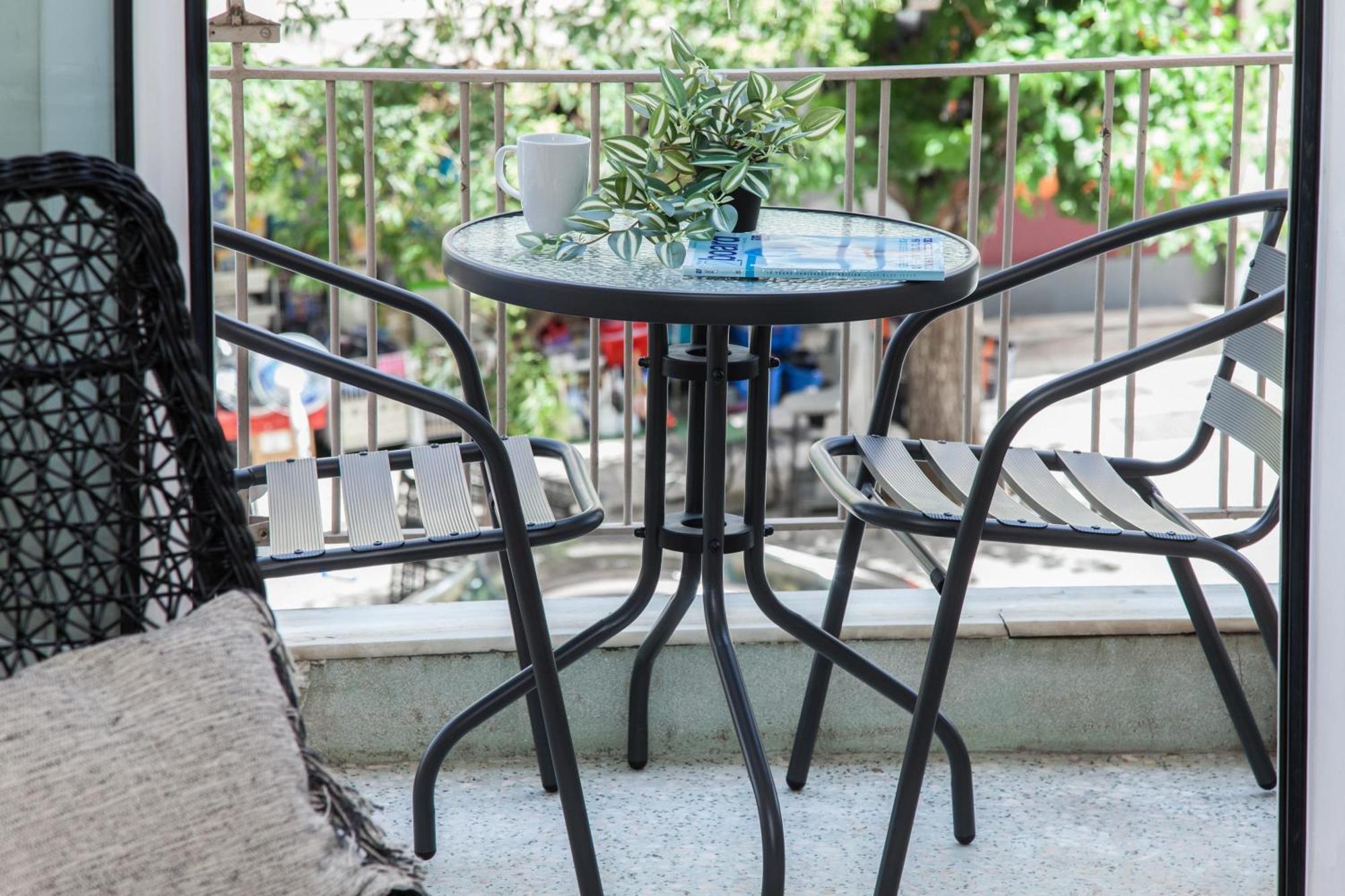 Fashionable 2 Bd In Ano Kipseli With Balcony Apartment Athens